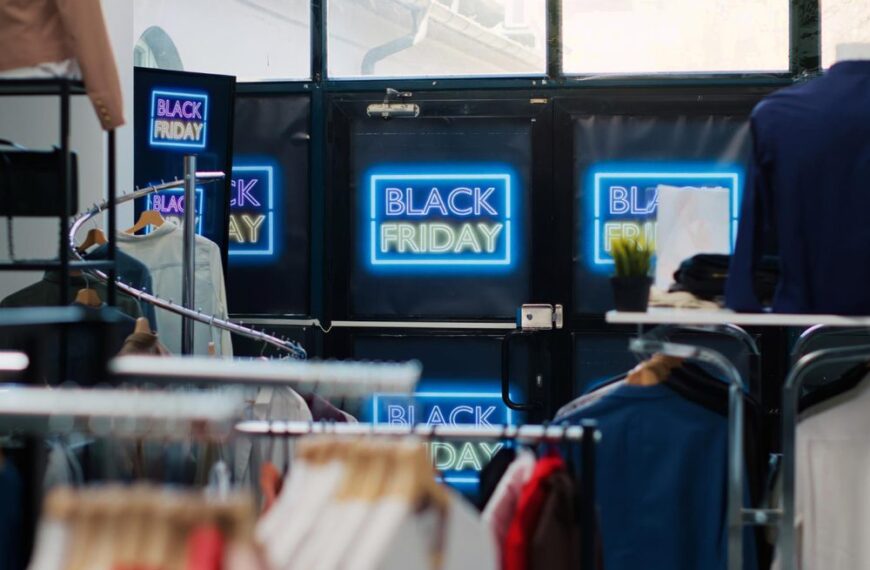 Temporada de descontos ganha força e exige atenção para separar ofertas reais de falsas promoções