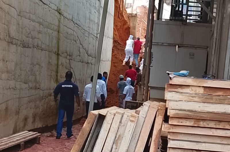 Dois trabalhadores morrem soterrados após deslizamento de terra em Maripá de Minas